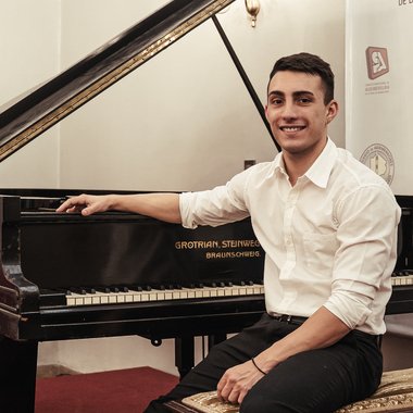 Nicolás Macchiarulo Music