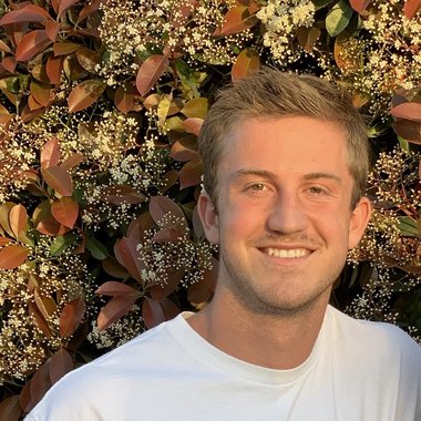 JohnMacElwee - Freelance Voiceover Artist