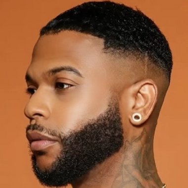 Dominique B. - Freelance Digital Marketer