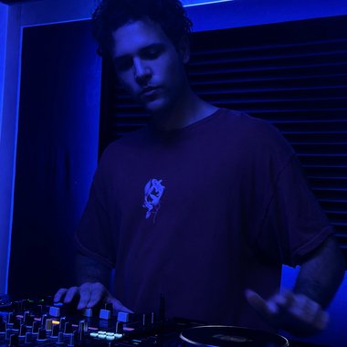 ARTHEUS - Freelance Musician