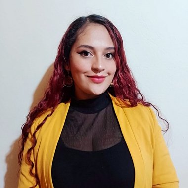 Daniela A. - Freelance Digital Marketer