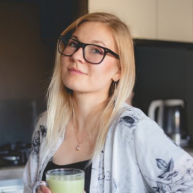 Eva S. - Freelance Ugc Creator