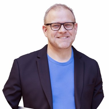 David G. - Freelance Brand Designer