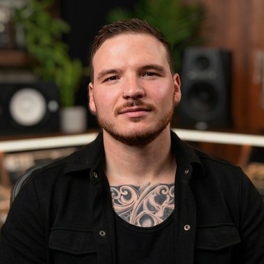 Sam M. - Freelance Musician