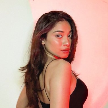 Raveera J. - Freelance Community Manager