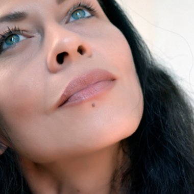 NataliaK - Freelance Graphic Designer