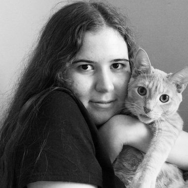 KayleeK - Freelance Graphic Designer