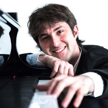 Simone Z. - Freelance Music Producer