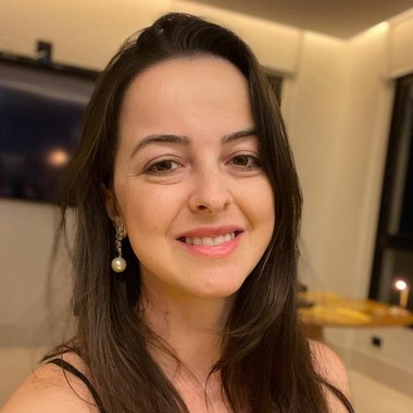 Luiza R. - Freelance Video Editor