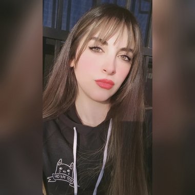 Eva K. - Freelance Photoshop Editor