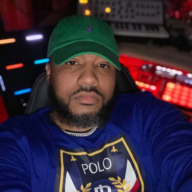 Ross R. - Freelance Music Producer