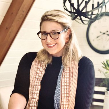 Theiarts D. - Freelance Web Designer