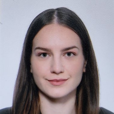 Ivana G. - Freelance Developer