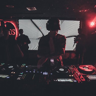 PACKBACK - Freelance Mixing Engineer