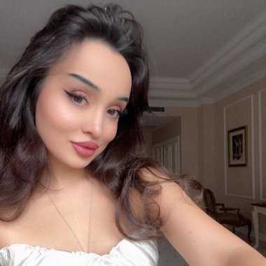 Aylin H. - Freelance Social Media Freelancer