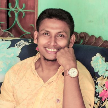 MD I. - Freelance Graphic Designer