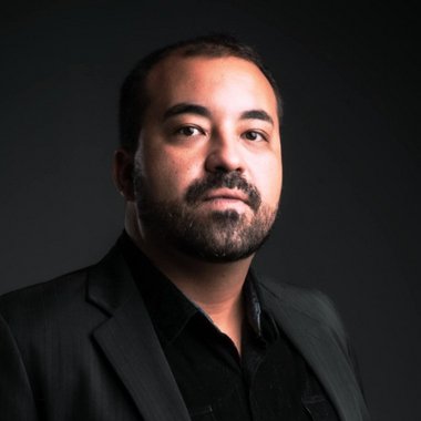 Rafael F. - Freelance Graphic Designer