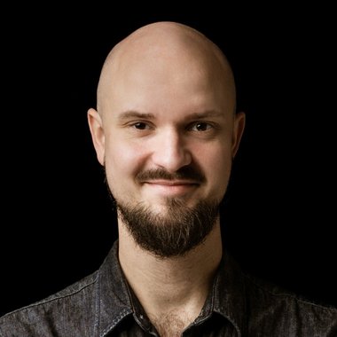 Petr H. - Freelance Graphic Designer