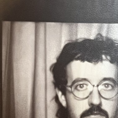 SeanHexxin - Freelance Graphic Designer