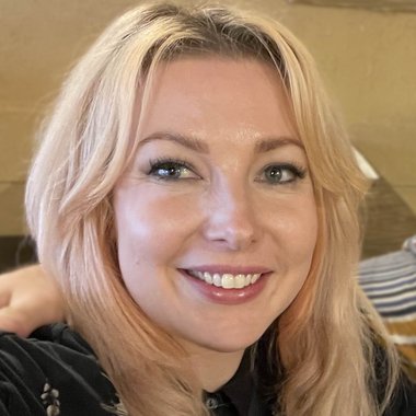 Lulu O. - Freelance Content Creator