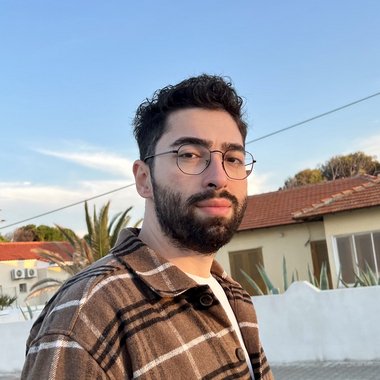 Halil M. - Freelance Front End Developer