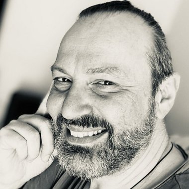 PAVLOS S. - Freelance Graphic Designer