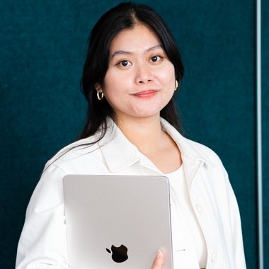 Judith T. - Freelance Designer