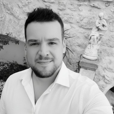 Ludovic P. - Freelance Web Developer