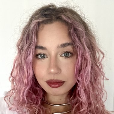 Violeta P. - Freelance Flyer Designer