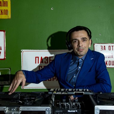 Yulian S. - Freelance Music Producer