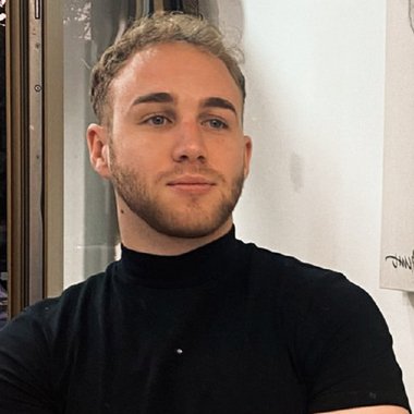 Aleksandar P. - Freelance Ui Designer