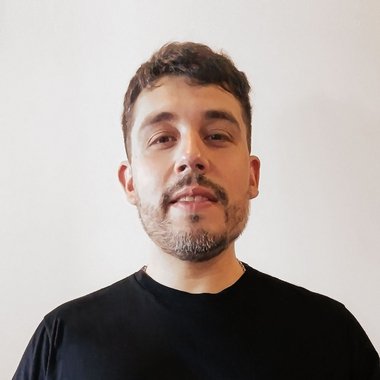 Maximiliano P. - Freelance Packaging Designer