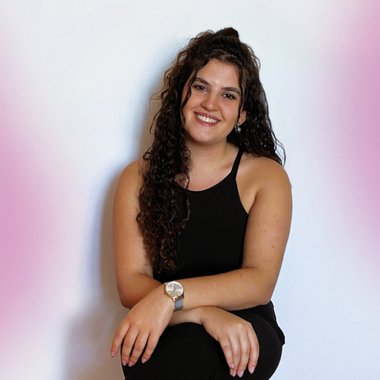 Filipa F. - Freelance Logo Designer