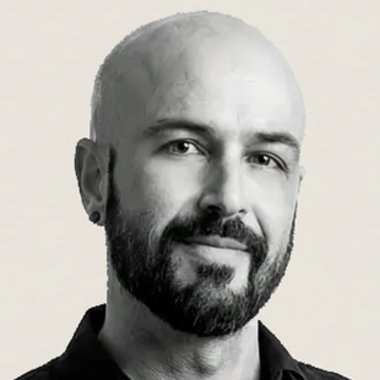 David Z. - Freelance Designer