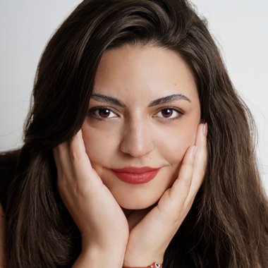 Ana E. - Freelance Photoshop Editor
