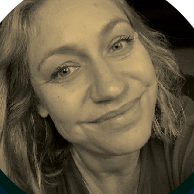 Olga B. - Freelance Graphic Designer