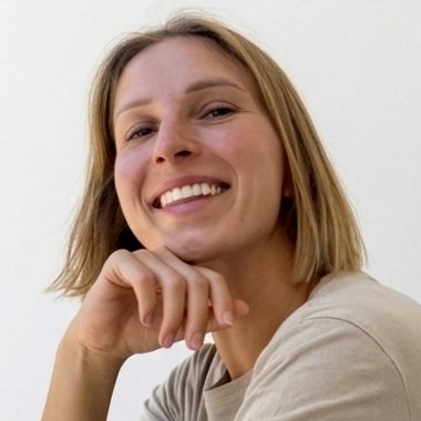 Anita S. - Freelance Ugc Creator