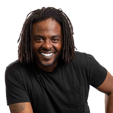 Derrick F. - Freelance Camera Operator