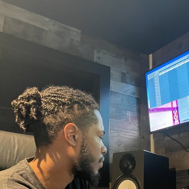 Jorge G. - Freelance Recording Studio