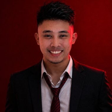 Cheff M. - Freelance Graphic Designer