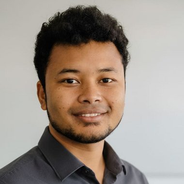 Nomena S. - Freelance App Developer