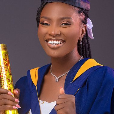 Oyekan M. - Freelance Social Media Manager