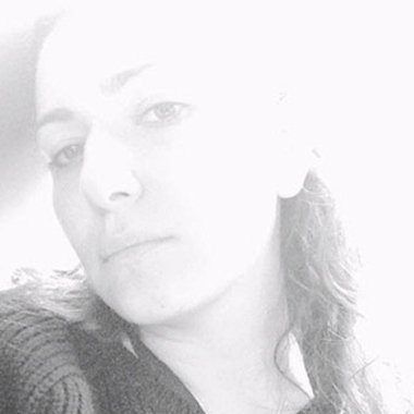 Elisa U. - Freelance Stylist