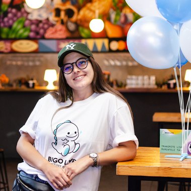 ANDREEA P. - Freelance Digital Marketer