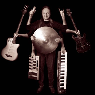 Benedict H. - Freelance Music Producer