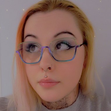 Cyri T. - Freelance Content Creator