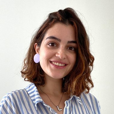 Mariana F. - Freelance Designer