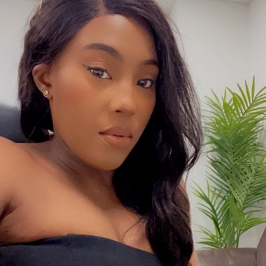 Rochelle - Freelance Social Media Freelancer