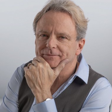 Daniel E. - Freelance Marketing Consultant