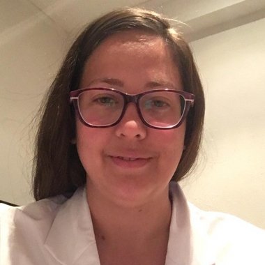 Carine E. - Freelance Social Media Manager